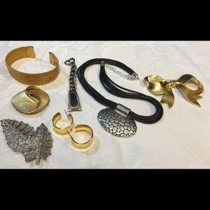 50 Piece Harvest/Repair Mostly Brooch/Earring Lot